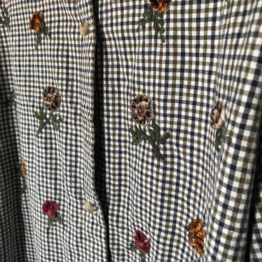 VINTAGE 😍 Maggie & Max Velvet Floral Plaid Button Down - Picture 2 of 7